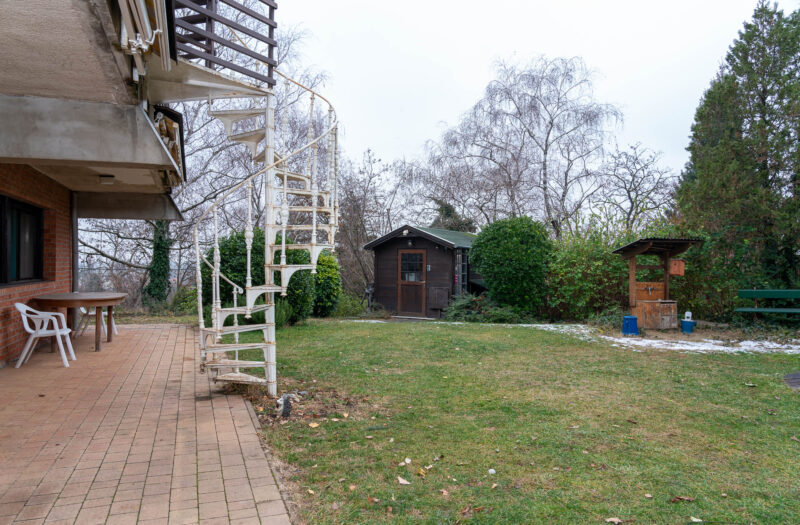 Földszint: kert (dél)